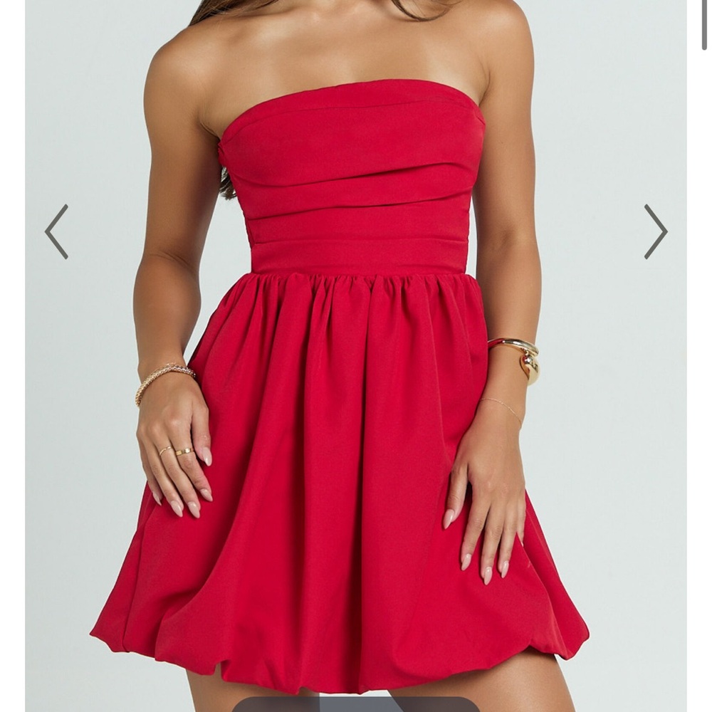 Elegant Red Strapless Dress